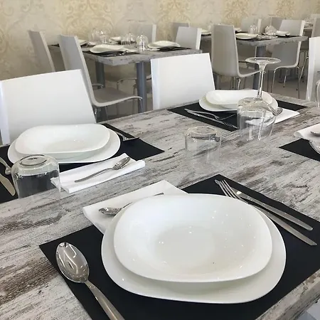 Joseph Hotel Marotta